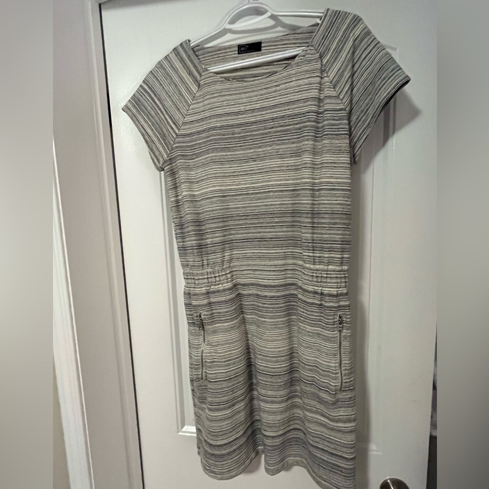Gap Heather grey dress